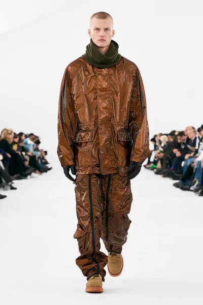 Look 39